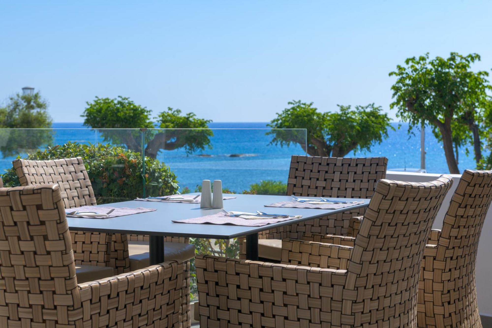 Porto Angeli Hotel